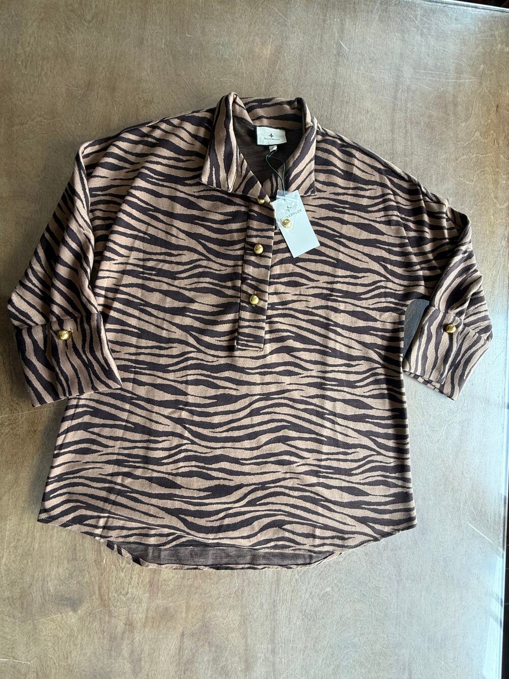 Tuckernuck Tiger Willow Blouse Brown Animal Print Gold Buttons Small NWT